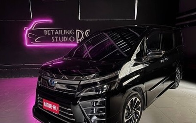 Toyota Voxy III, 2019 год, 2 700 000 рублей, 1 фотография