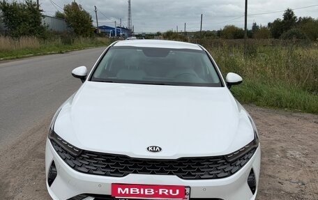 KIA K5, 2021 год, 2 600 000 рублей, 2 фотография