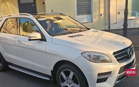 Mercedes-Benz M-Класс, 2014 год, 2 700 000 рублей, 3 фотография