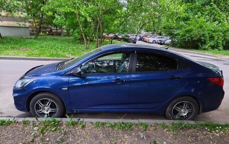 Hyundai Solaris II рестайлинг, 2012 год, 450 000 рублей, 3 фотография