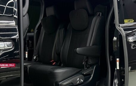 Toyota Voxy III, 2019 год, 2 700 000 рублей, 12 фотография