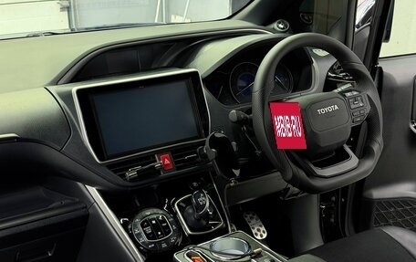 Toyota Voxy III, 2019 год, 2 700 000 рублей, 9 фотография