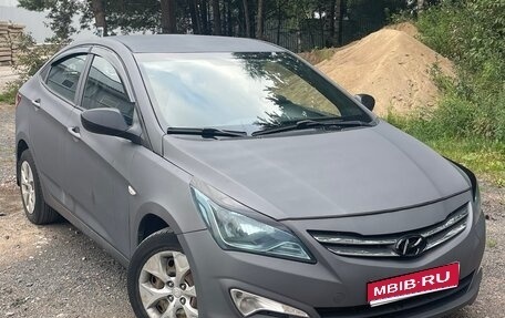 Hyundai Solaris II рестайлинг, 2016 год, 500 000 рублей, 1 фотография