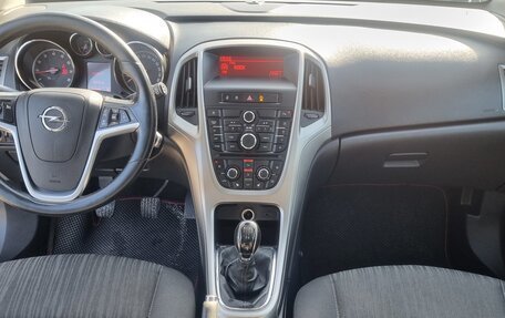 Opel Astra J, 2010 год, 520 000 рублей, 7 фотография