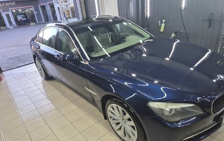 BMW 7 серия, 2011 год, 1 050 000 рублей, 2 фотография