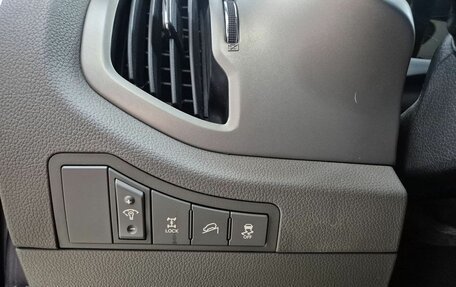 KIA Sportage III, 2010 год, 1 250 000 рублей, 10 фотография