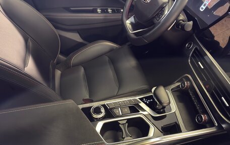 Geely Tugella FY11, 2022 год, 3 300 000 рублей, 9 фотография