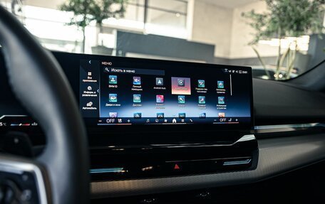 BMW 5 серия, 2024 год, 7 260 000 рублей, 16 фотография