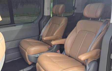 Hyundai Staria, 2023 год, 6 800 000 рублей, 13 фотография
