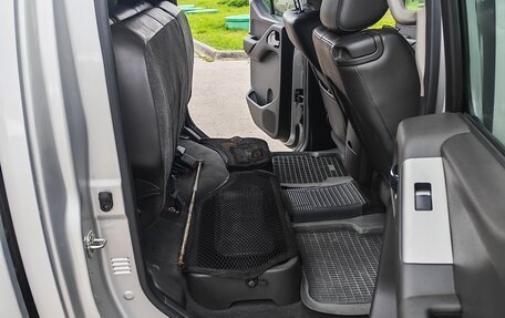 Nissan Navara (Frontier), 2007 год, 1 300 000 рублей, 7 фотография