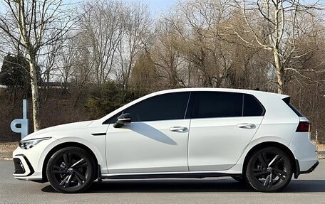 Volkswagen Golf VIII, 2022 год, 1 900 000 рублей, 4 фотография
