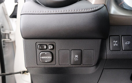 Toyota RAV4, 2014 год, 2 299 000 рублей, 19 фотография