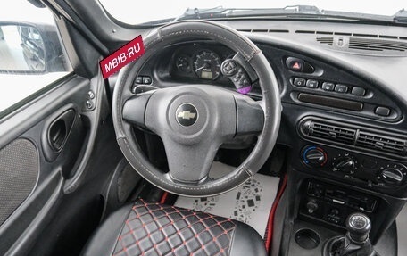 Chevrolet Niva I рестайлинг, 2017 год, 829 000 рублей, 10 фотография