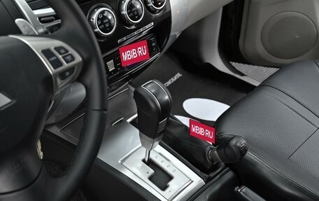 Mitsubishi Pajero Sport II рестайлинг, 2012 год, 1 599 000 рублей, 9 фотография