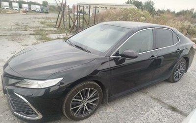 Toyota Camry, 2021 год, 2 100 000 рублей, 1 фотография