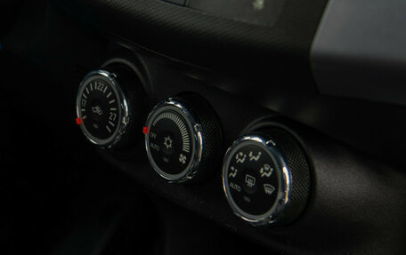 Mitsubishi Outlander III рестайлинг 3, 2012 год, 1 188 000 рублей, 13 фотография