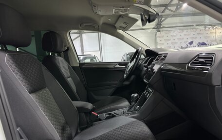 Volkswagen Tiguan II, 2019 год, 2 350 000 рублей, 15 фотография