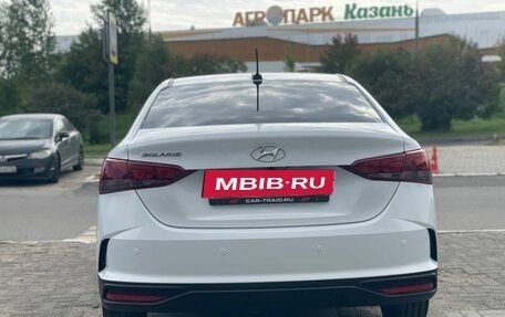 Hyundai Solaris II рестайлинг, 2021 год, 1 630 000 рублей, 6 фотография