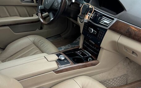 Mercedes-Benz E-Класс, 2012 год, 1 800 000 рублей, 9 фотография
