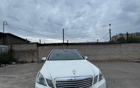Mercedes-Benz E-Класс, 2012 год, 1 800 000 рублей, 5 фотография