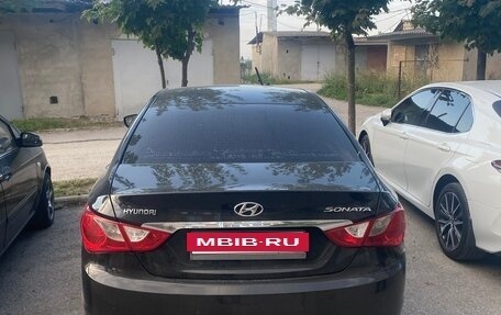 Hyundai Sonata VI, 2010 год, 899 000 рублей, 2 фотография