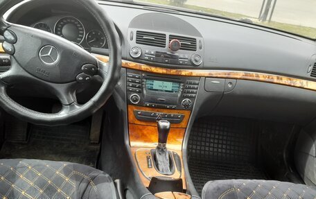 Mercedes-Benz E-Класс, 2007 год, 1 150 000 рублей, 6 фотография