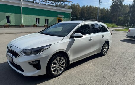 KIA cee'd III, 2020 год, 1 950 000 рублей, 2 фотография