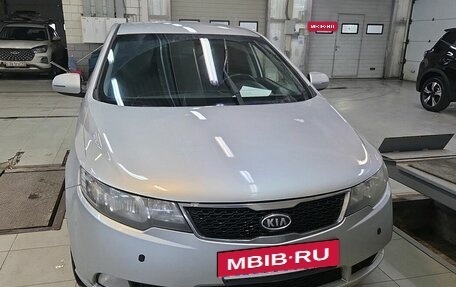 KIA Cerato III, 2010 год, 950 000 рублей, 2 фотография