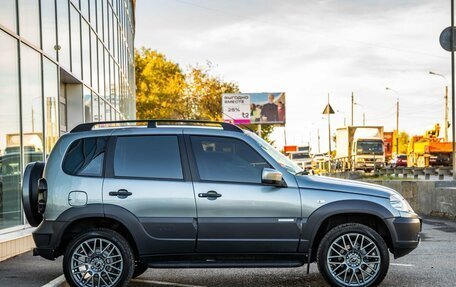Chevrolet Niva I рестайлинг, 2015 год, 698 000 рублей, 8 фотография