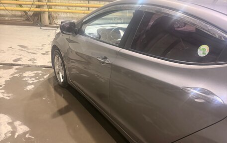 Hyundai Avante, 2011 год, 970 000 рублей, 10 фотография