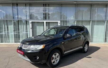 Mitsubishi Outlander III рестайлинг 3, 2007 год, 945 000 рублей, 1 фотография
