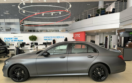 Mercedes-Benz E-Класс, 2019 год, 3 450 000 рублей, 8 фотография