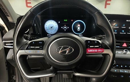Hyundai Elantra, 2021 год, 2 050 000 рублей, 20 фотография