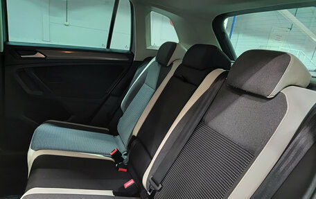 Volkswagen Tiguan II, 2020 год, 2 875 000 рублей, 12 фотография