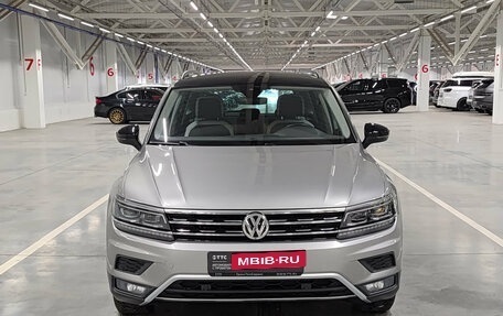 Volkswagen Tiguan II, 2020 год, 2 875 000 рублей, 2 фотография