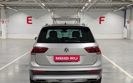 Volkswagen Tiguan II, 2020 год, 2 875 000 рублей, 6 фотография