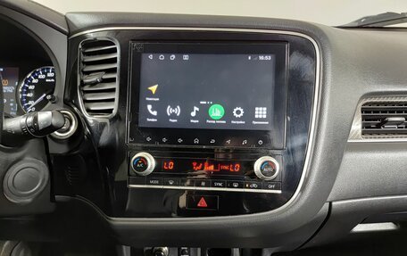 Mitsubishi Outlander III рестайлинг 3, 2022 год, 1 739 000 рублей, 15 фотография