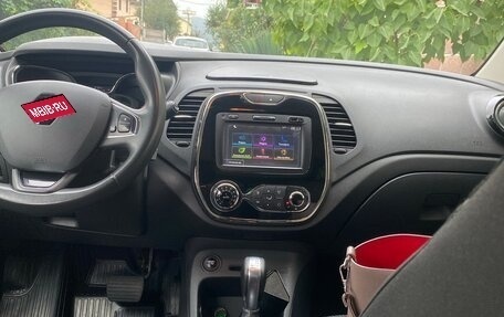 Renault Kaptur I рестайлинг, 2018 год, 1 600 000 рублей, 6 фотография