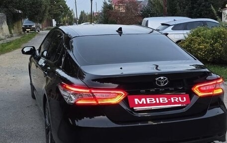 Toyota Camry, 2020 год, 3 300 000 рублей, 6 фотография