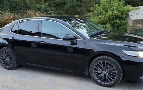Toyota Camry, 2020 год, 3 300 000 рублей, 11 фотография