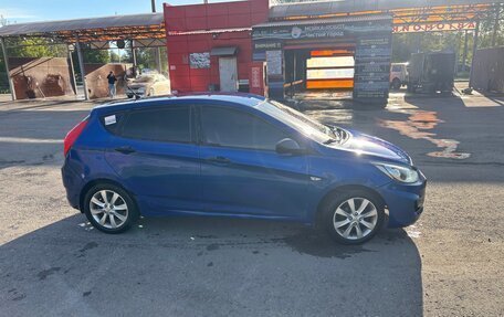 Hyundai Solaris II рестайлинг, 2011 год, 405 000 рублей, 2 фотография