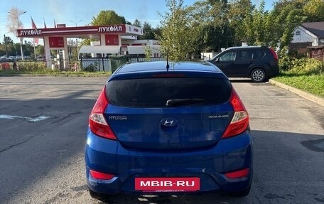 Hyundai Solaris II рестайлинг, 2011 год, 405 000 рублей, 3 фотография