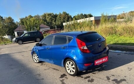 Hyundai Solaris II рестайлинг, 2011 год, 405 000 рублей, 4 фотография