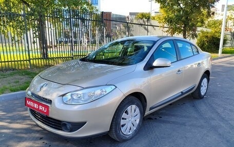 Renault Fluence I, 2012 год, 850 000 рублей, 2 фотография