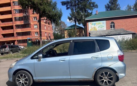 Honda Fit III, 2005 год, 380 000 рублей, 3 фотография