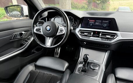 BMW 3 серия, 2019 год, 3 790 000 рублей, 12 фотография