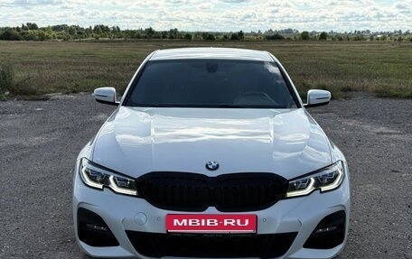 BMW 3 серия, 2019 год, 3 790 000 рублей, 3 фотография