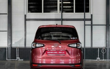 Toyota Sienta II, 2018 год, 1 399 000 рублей, 6 фотография