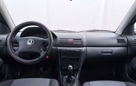 Skoda Octavia IV, 2002 год, 380 000 рублей, 14 фотография