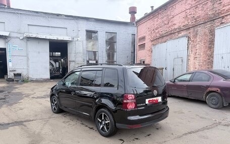 Volkswagen Touran III, 2009 год, 580 000 рублей, 6 фотография